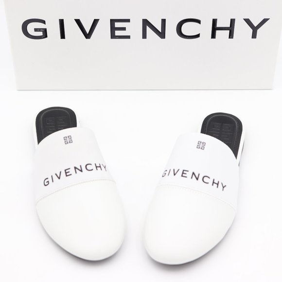 Givenchy Shoes - NIB Givenchy Paris Bedford 4G Logo White Leather Flats Mules